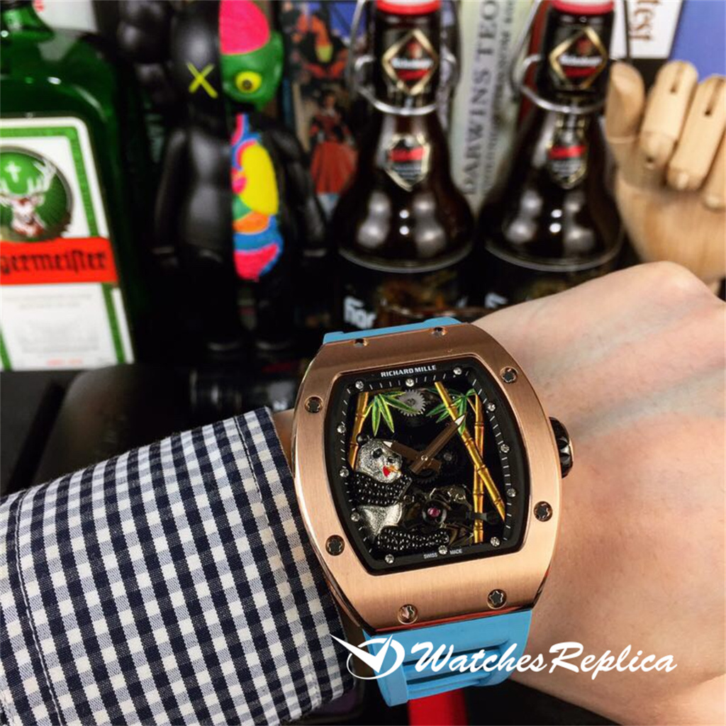 Richardmille 2020 Start RM 26 01 mit einer nationalen Panda Muster